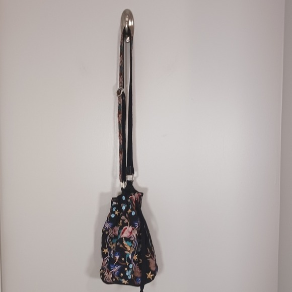 Steve Madden Embroidered Floral Celestial Boho Bucket Crossbody Bag - Picture 3 of 12